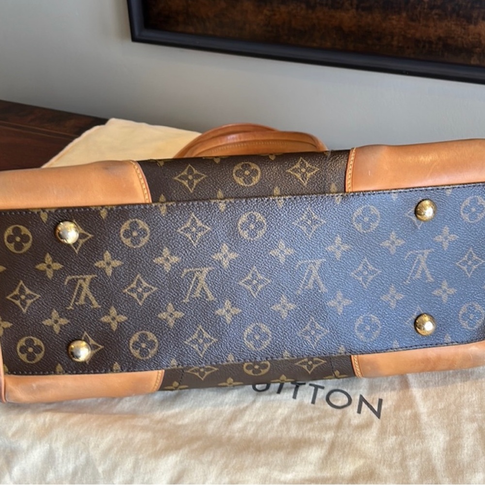 Louis Vuitton Monogram Beverly Handbag - Picture 8 of 9